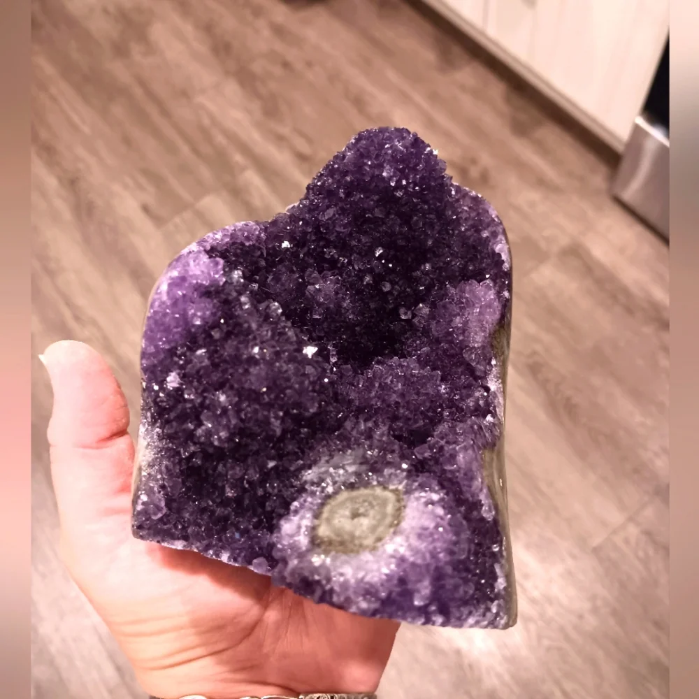 Stunning Purple Amethyst Geode Huge New - Picture 2 of 16